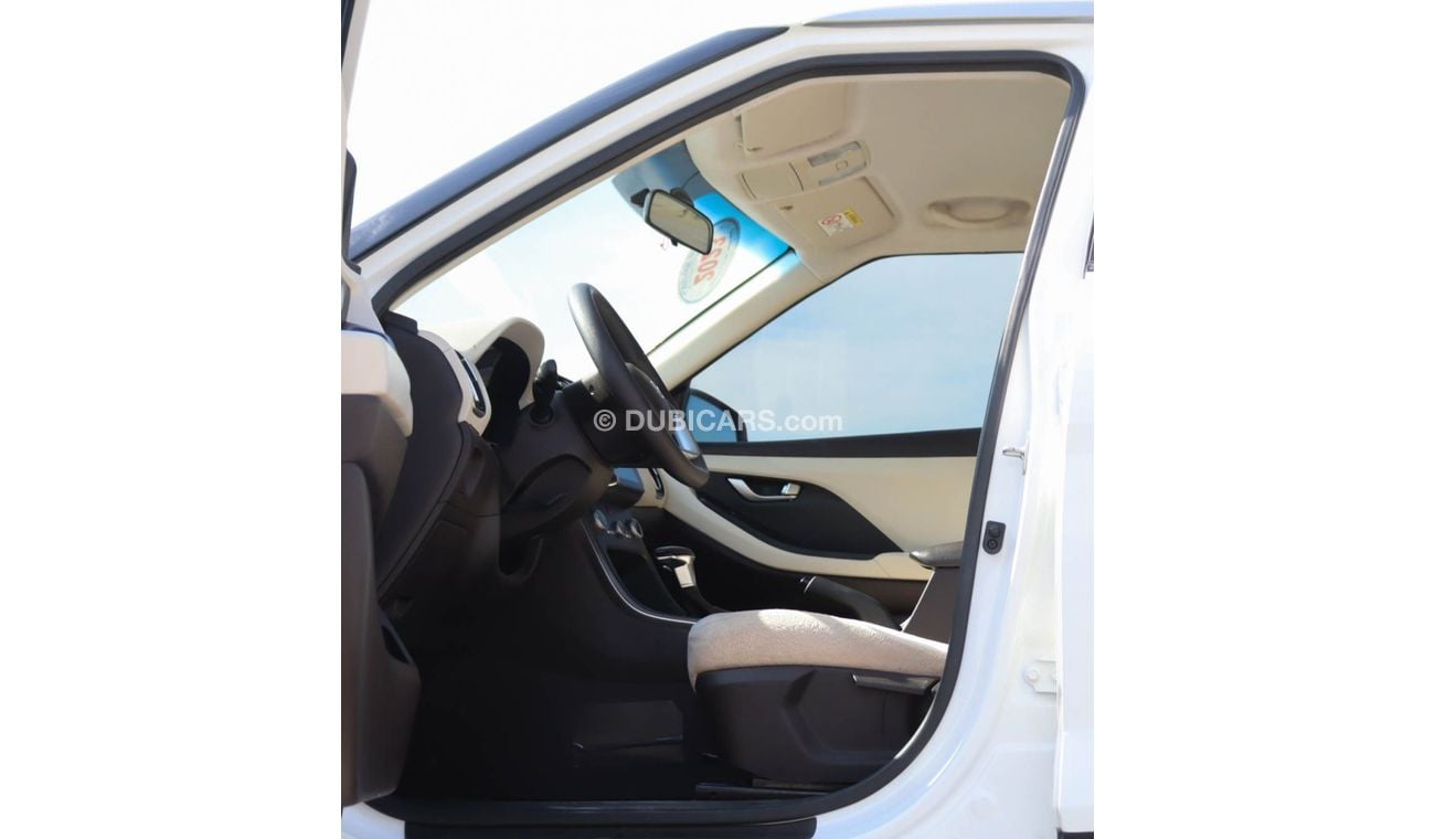 هيونداي كريتا Base 1.6L Hyundai Creta 1.6 L 2023 GCC accident-free in excellent condition 1239 P.M