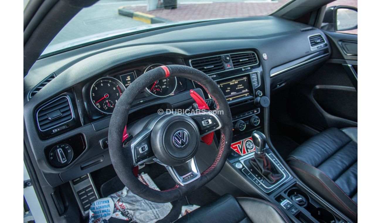 Volkswagen Golf GTI