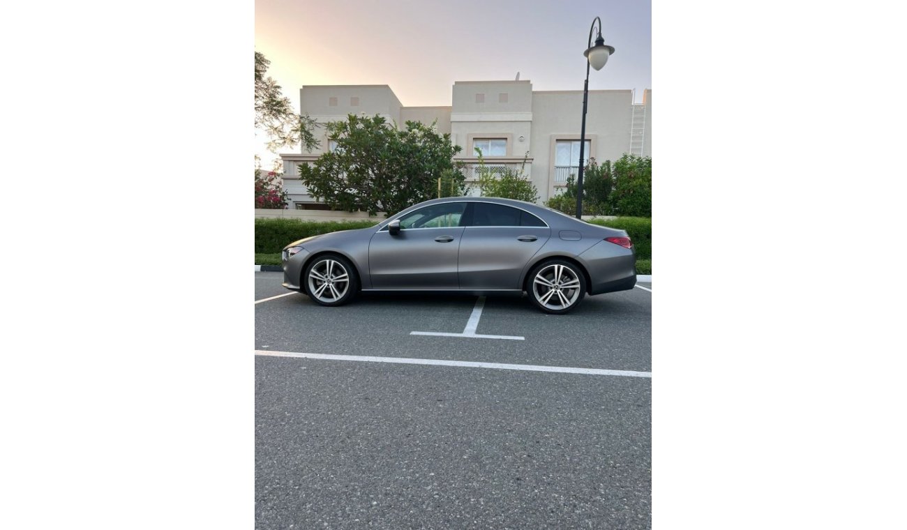 Mercedes-Benz CLA 250 Premium 2.0L