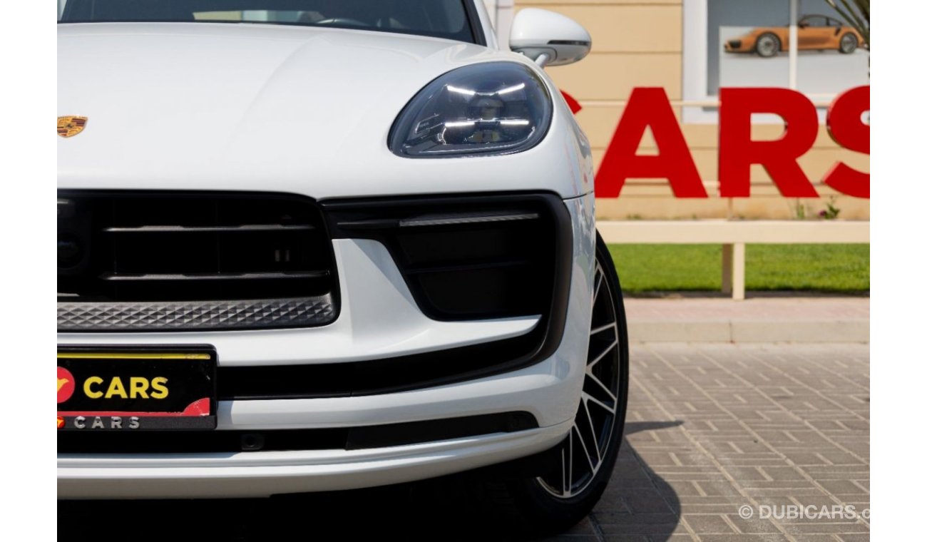 بورش ماكان Porsche Macan 2023 GCC under Agency Warranty with Flexible Down-Payment.