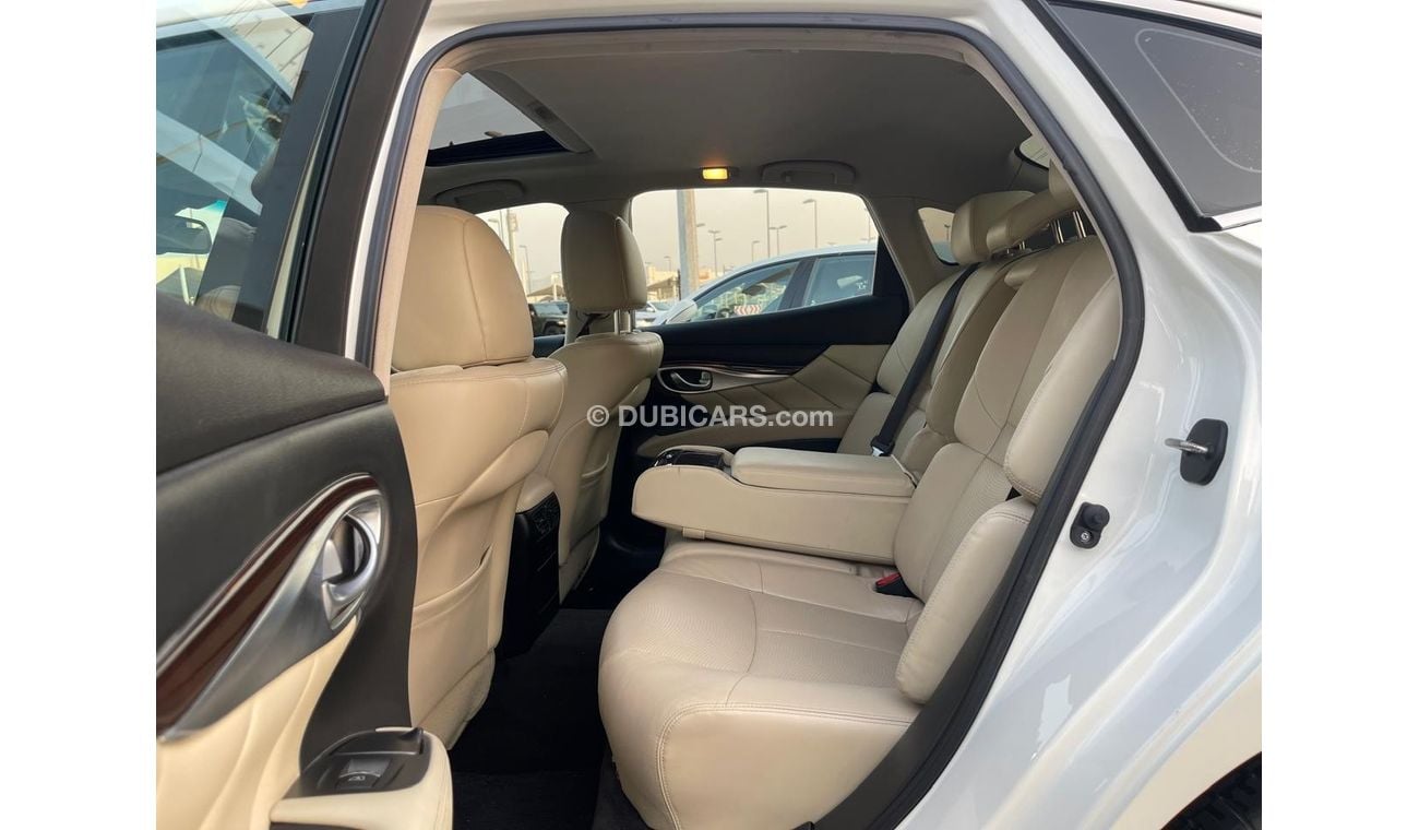 إنفينيتي Q70 Luxury Infiniti Q70_Gcc_2017_Excellent_Condition _Full option