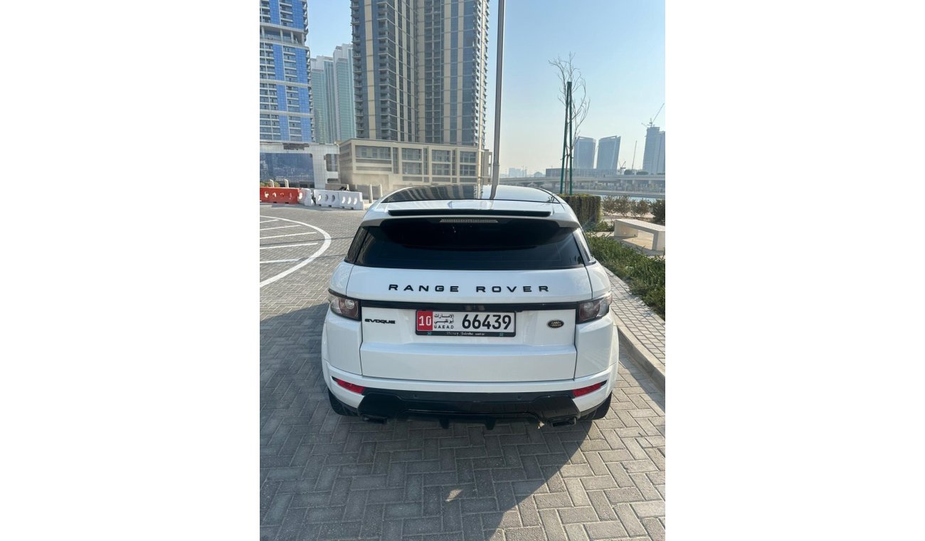 لاند روفر رانج روفر إيفوك Dynamic 2.0L (5 Door)