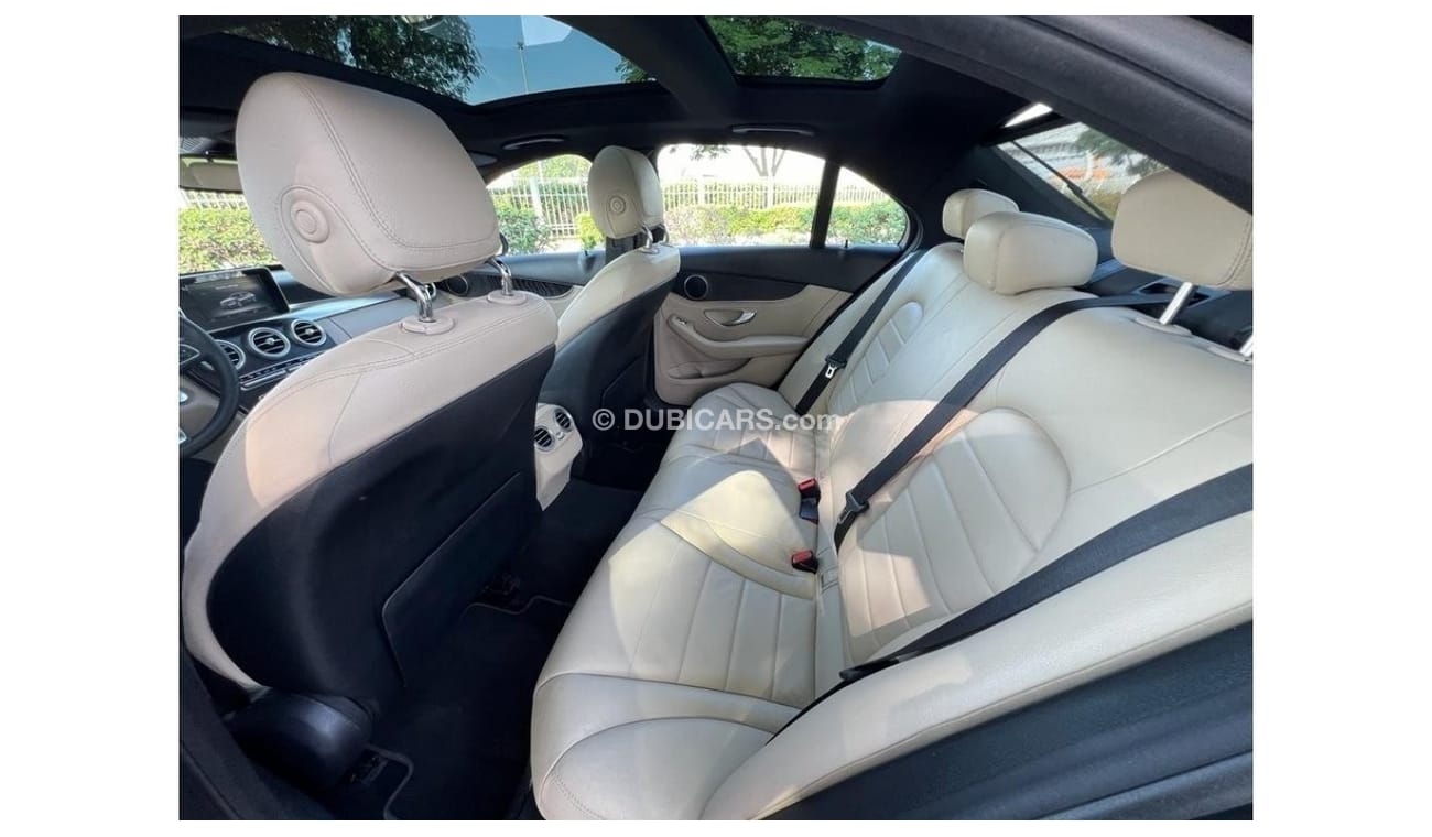 مرسيدس بنز C200 MERCEDES BENZ C200 2016 GCC FULL OPTIONS IN PERFECT CONDITIONS