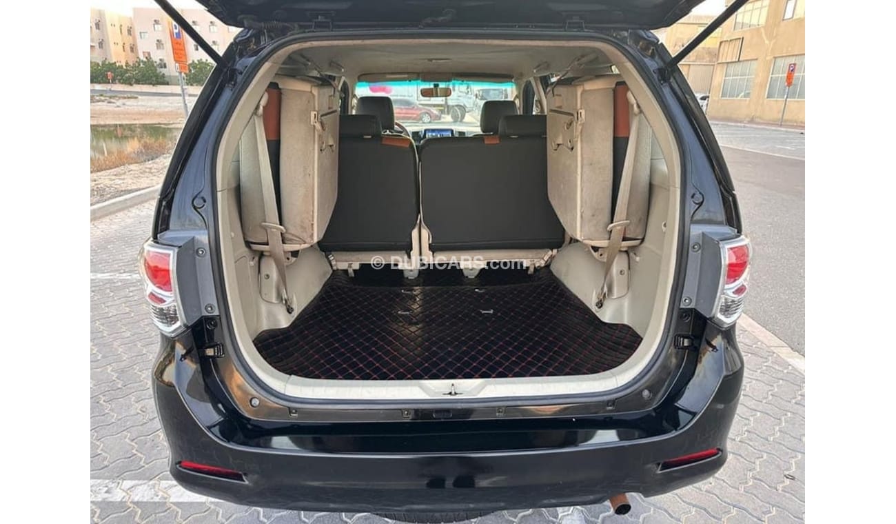 Toyota Fortuner 2006 Modified to 2015 GCC V4 Full Option