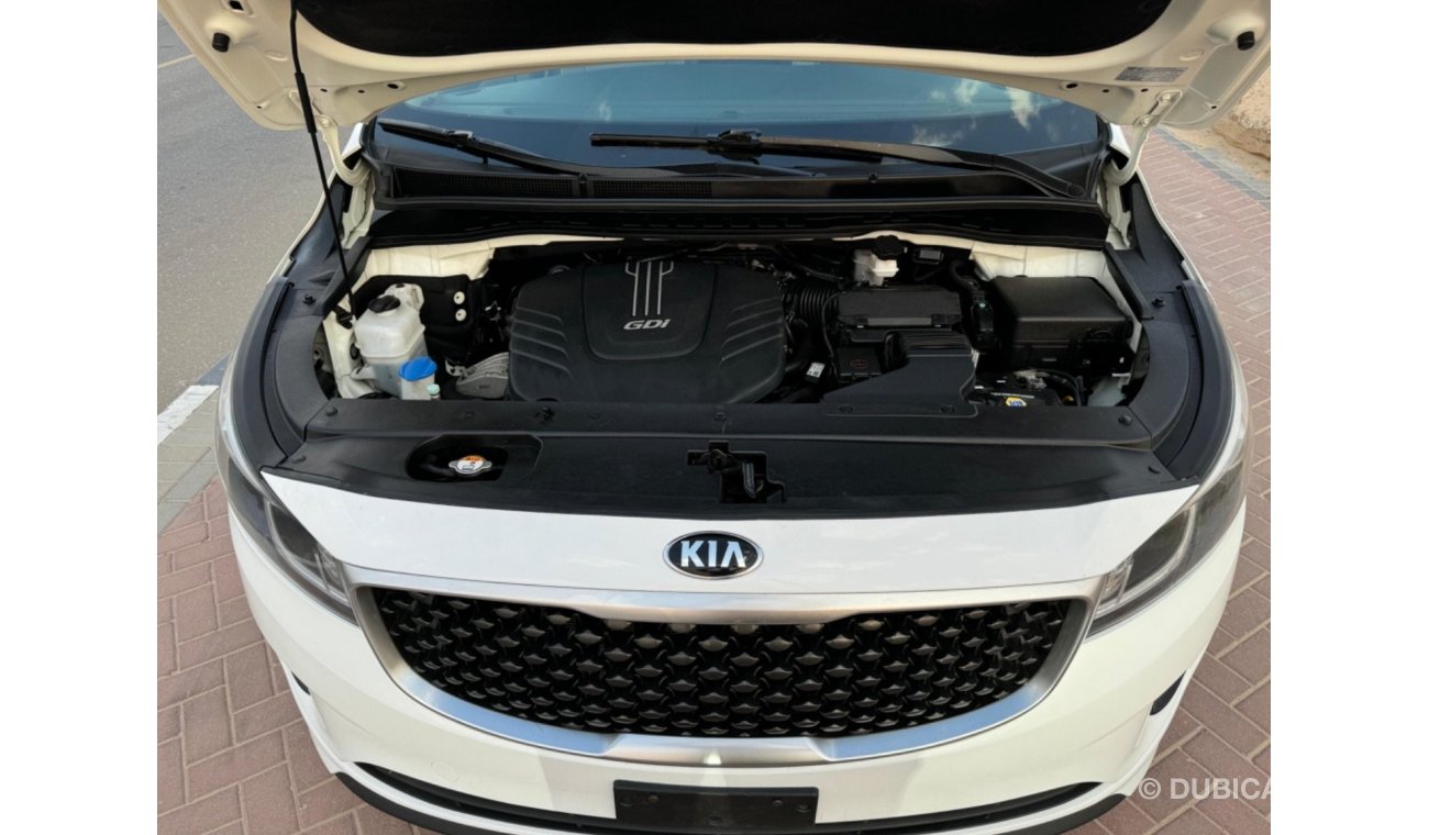 Kia Sedona 2017 - 7 SEATS FAMILY CAR LOW KM US SPEC