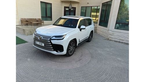 Lexus LX600 Signature 3.5L