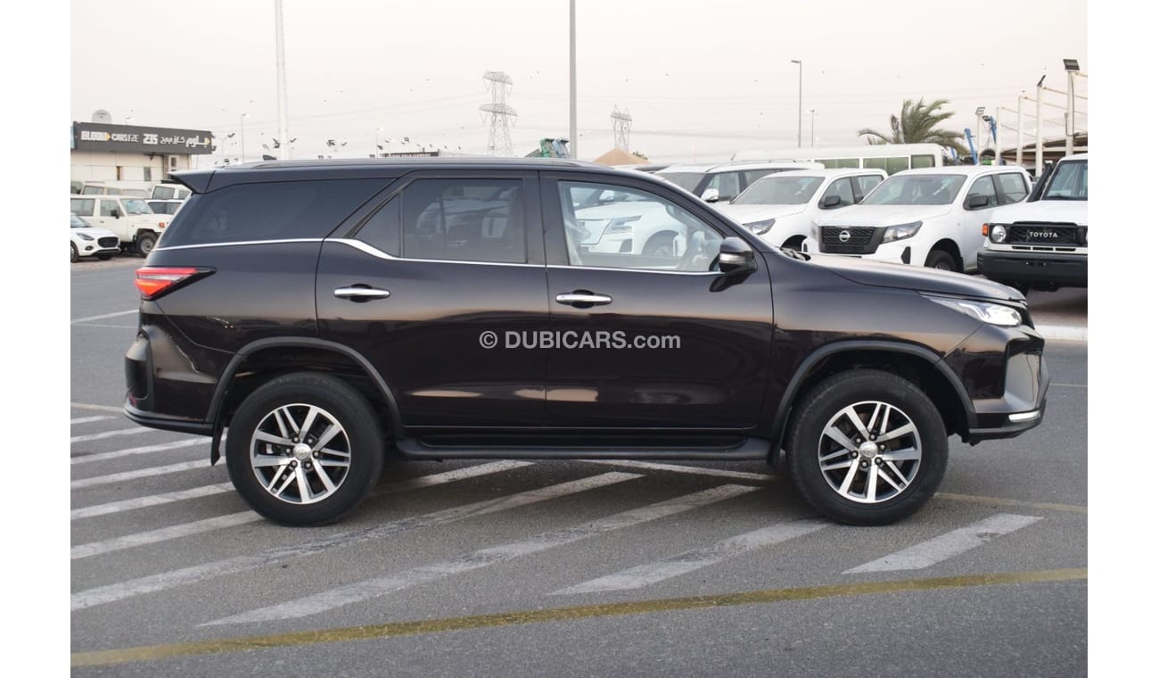 تويوتا فورتونر 2015 TOYOTA FORTUNER CRUSADE METALLIC BROWN