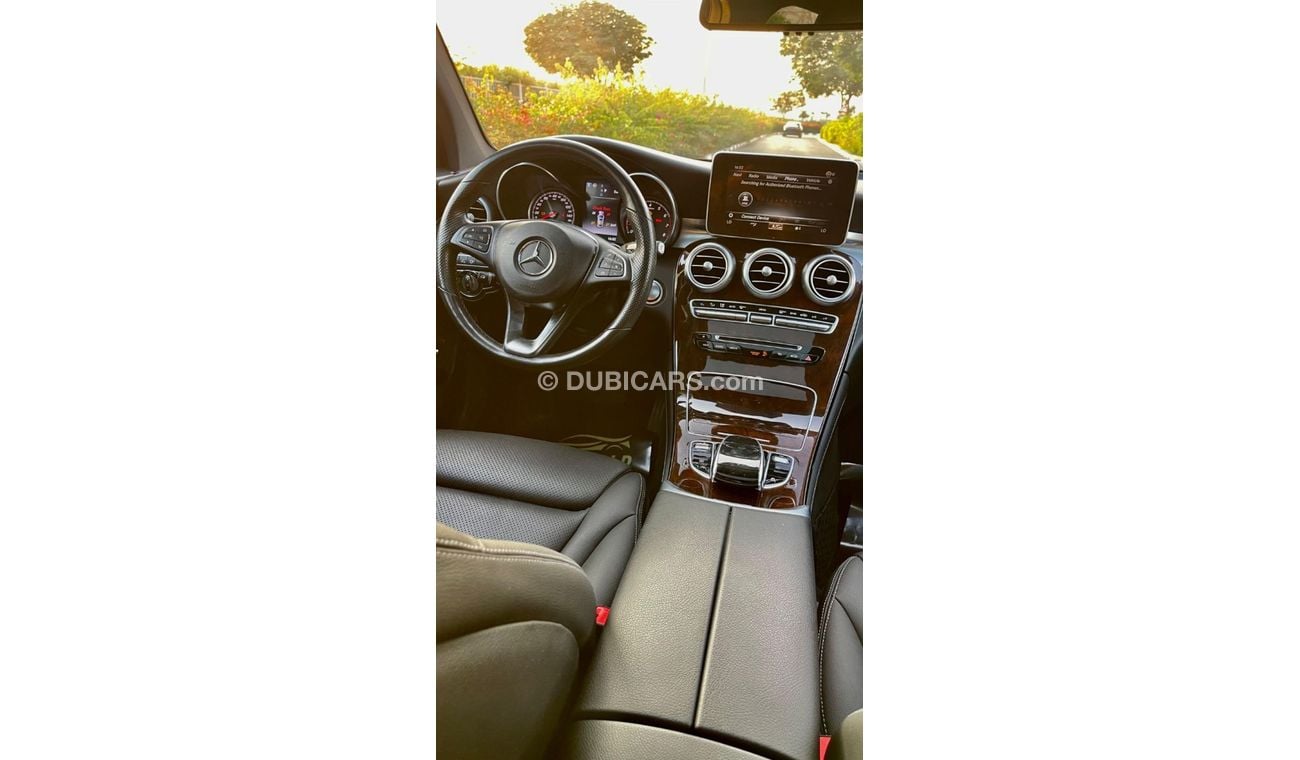 Mercedes-Benz GLC 300 Premium 2.0L