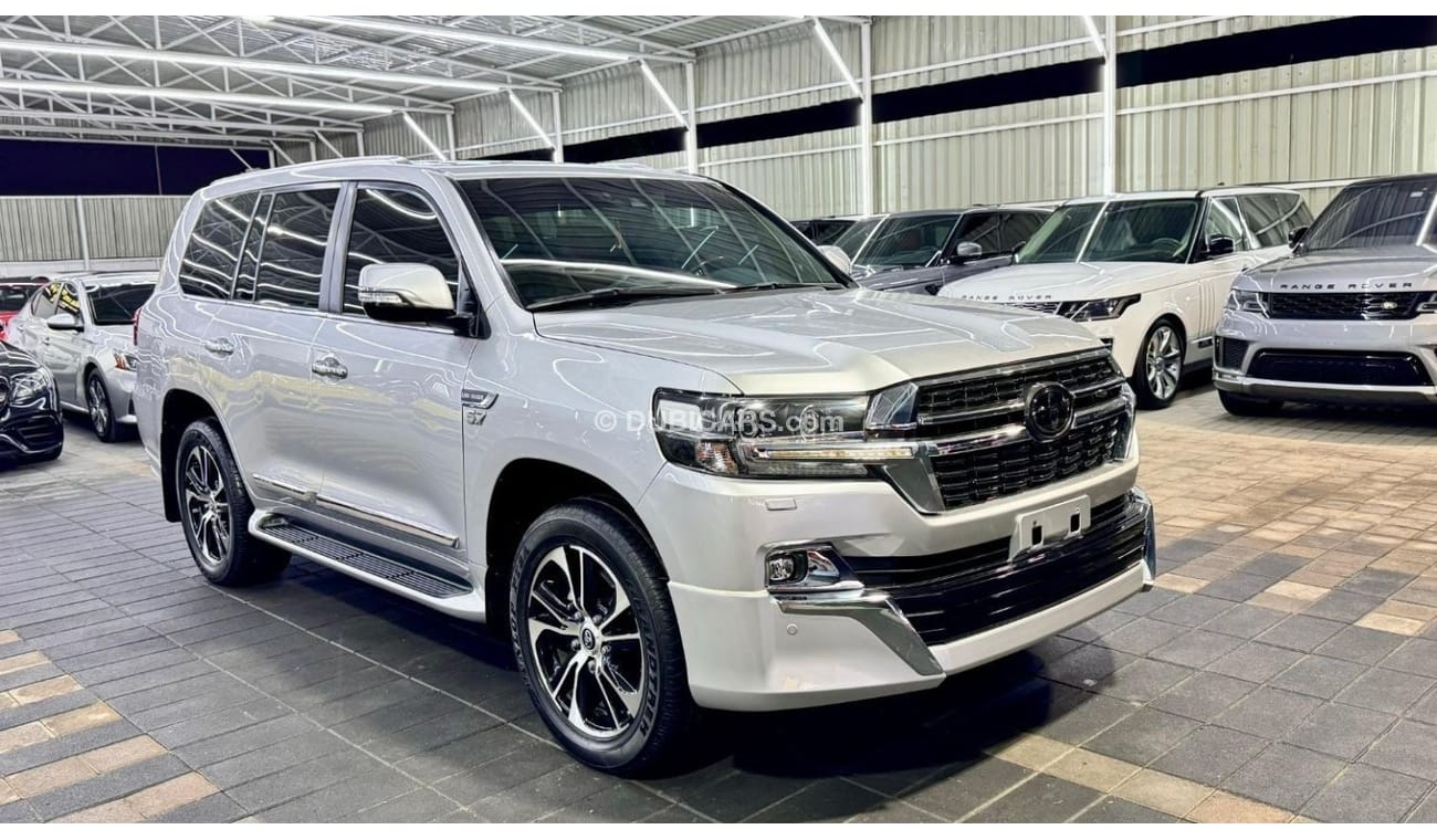 Toyota Land Cruiser VXR1 Warranty one year from danatread