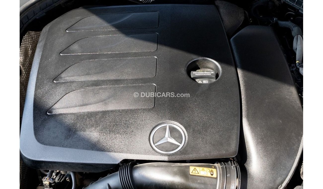 Mercedes-Benz C200 Premium Mercedes-Benz C200 AMG Kit 2020 GCC under Agency Warranty with Flexible Down-Payment.