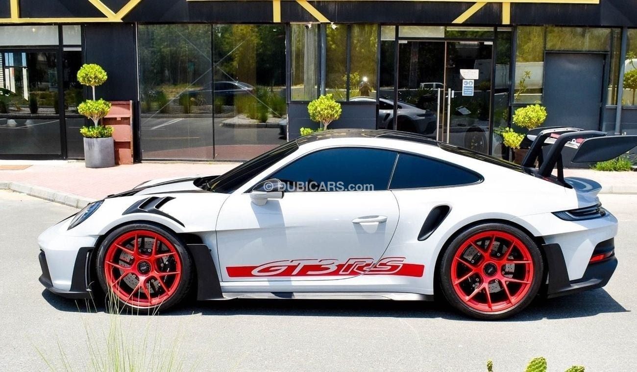 Porsche 911 GT3 RS 4.0L (520 HP) Coupe GT3 RS 2023 - GCC Weissach Nabooda Car - Noselift - Ceramic Brakes