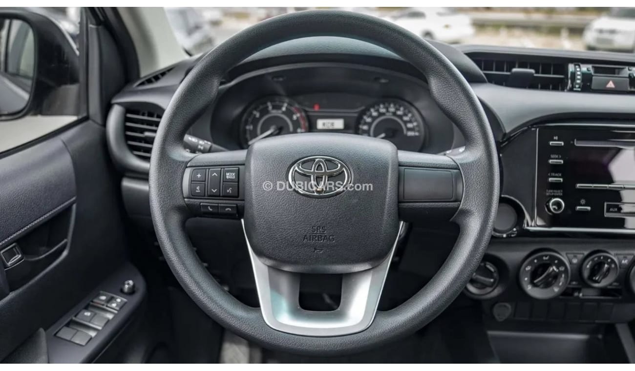 تويوتا هيلوكس Toyota hilux 2.4L diesel mid option MY24