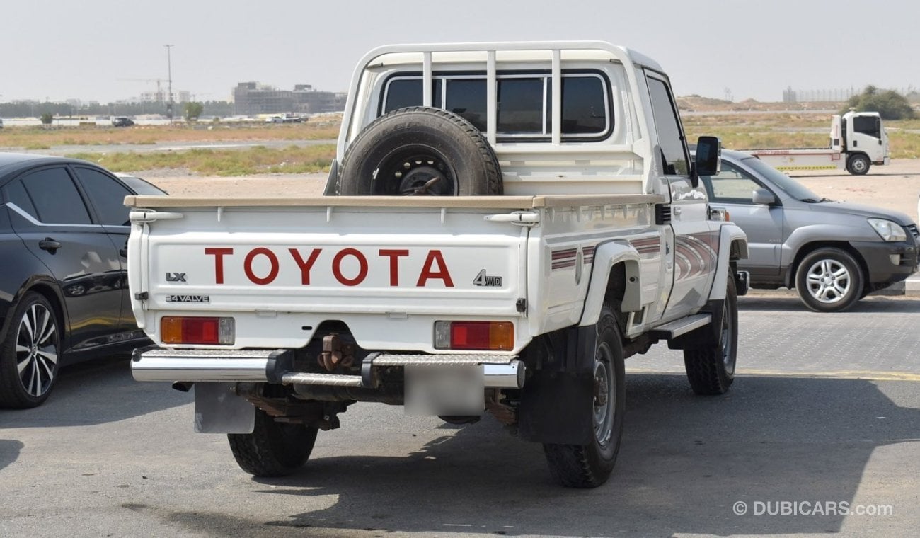 Toyota Land Cruiser Pick Up LX