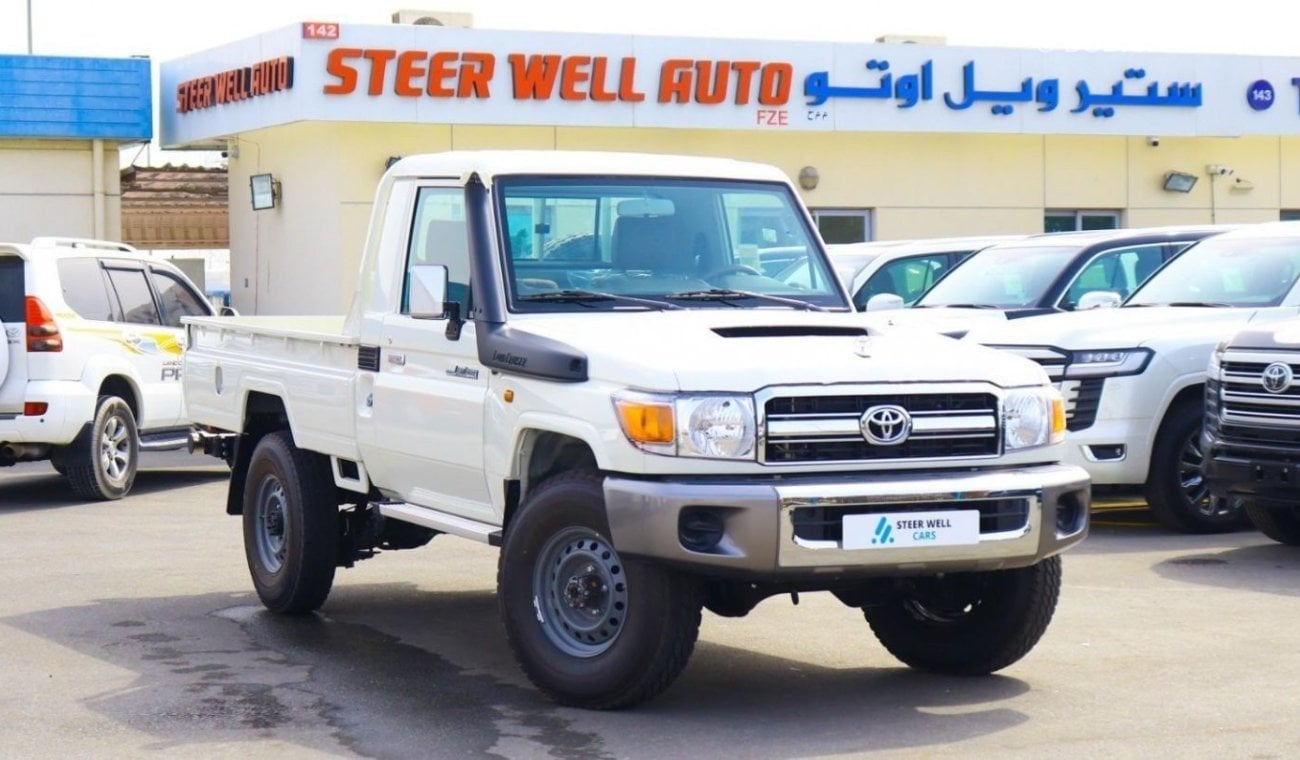 تويوتا لاند كروزر بيك آب LIMITED TIME OFFER 2023 | LC 79 HARD TOP PICKUP 4.5L DSL - 4WD - V8,POWER WINDOW - EXPORT ONLY