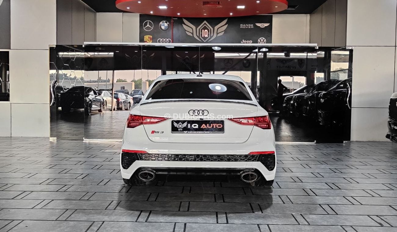 Audi RS3 TFSI quattro 2.5L Sedan AED 3,900 P.M | 2022 AUDI RS3 QUATTRO | AUDI WARRANTY AND SERVICE CONTRACT |