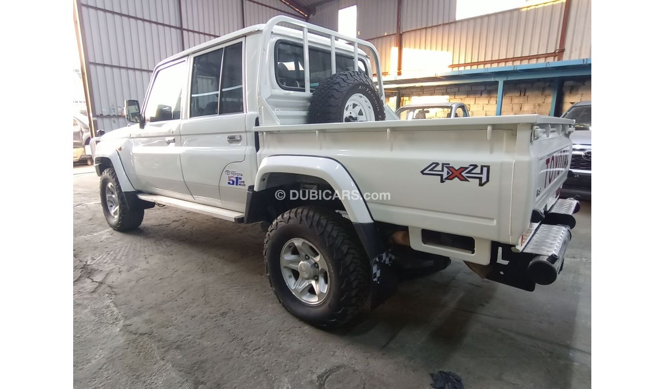 Toyota Land Cruiser Pick Up