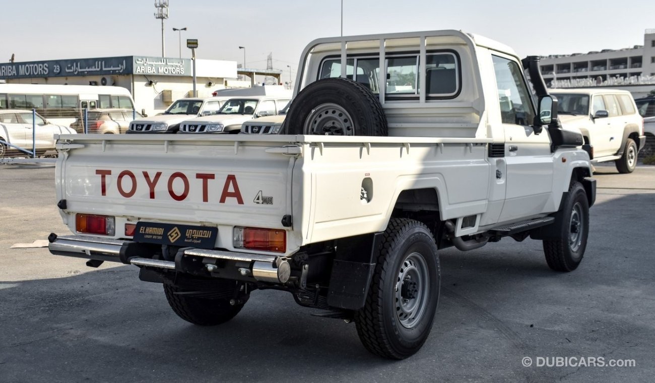 Toyota Land Cruiser Pick Up TOYOTA LC PICK UP 79 SC DIESEL 2.8L A/T, MY24 2.8L Basic-A/T Diesel