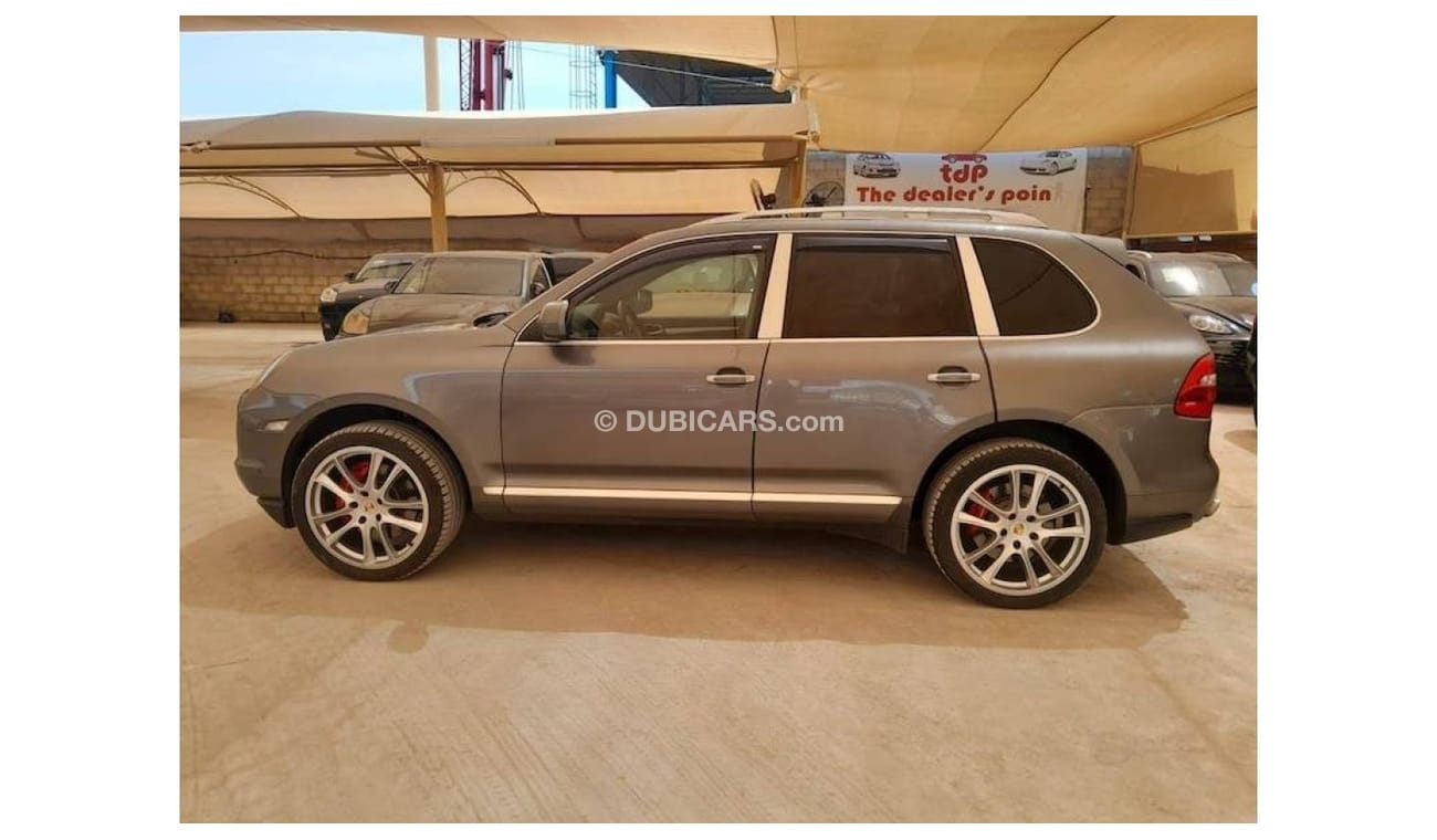 Porsche Cayenne PORSCHE CAYENNE TURBO 4.8L 2008 WITH LEATHER SEATS, T.V NAVIGATION AND MUCH MORE...