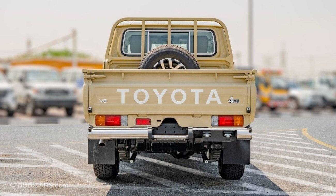 تويوتا لاند كروزر بيك آب 2024 Toyota LC79 DC 4.0L petrol AT with winch - GCC