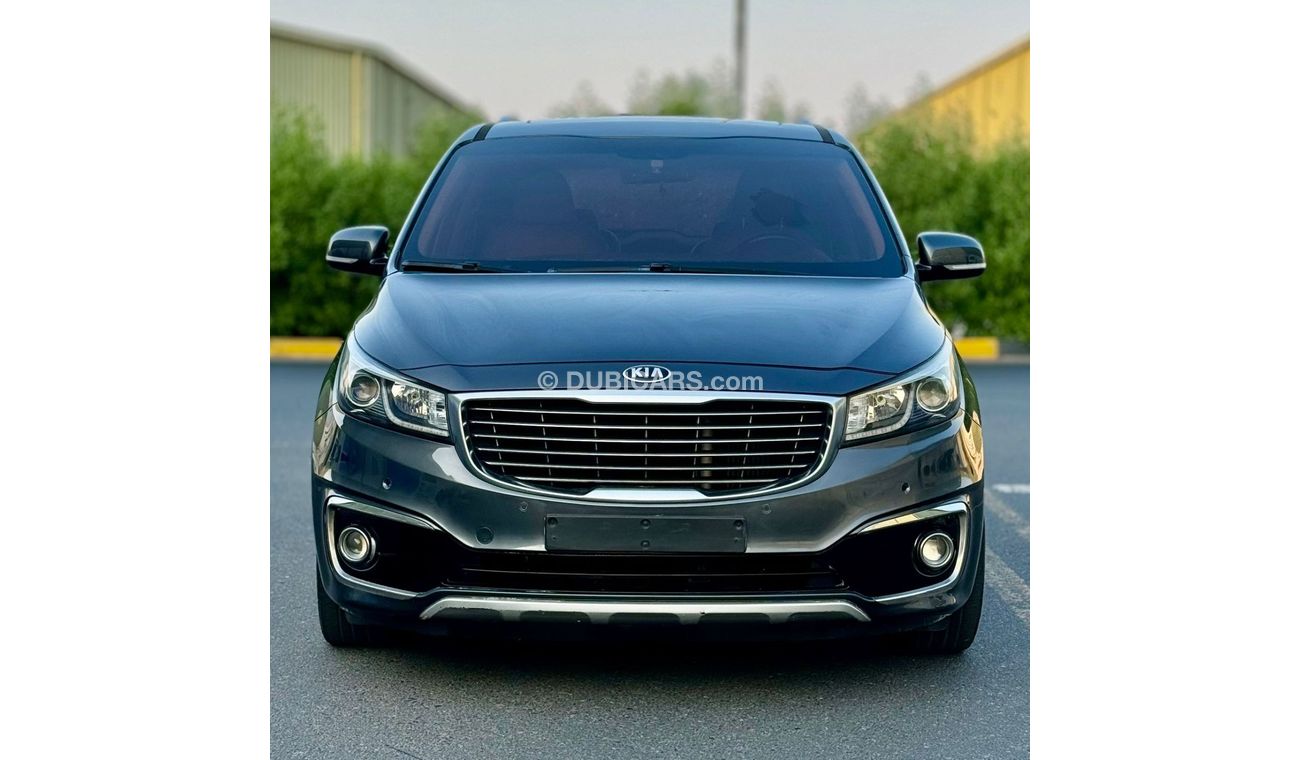 Kia Carnival EX 3.3L EX 2.2L