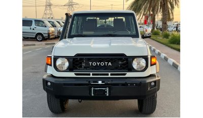 تويوتا لاند كروزر بيك آب LC79 DC FULL A/T PICKUP