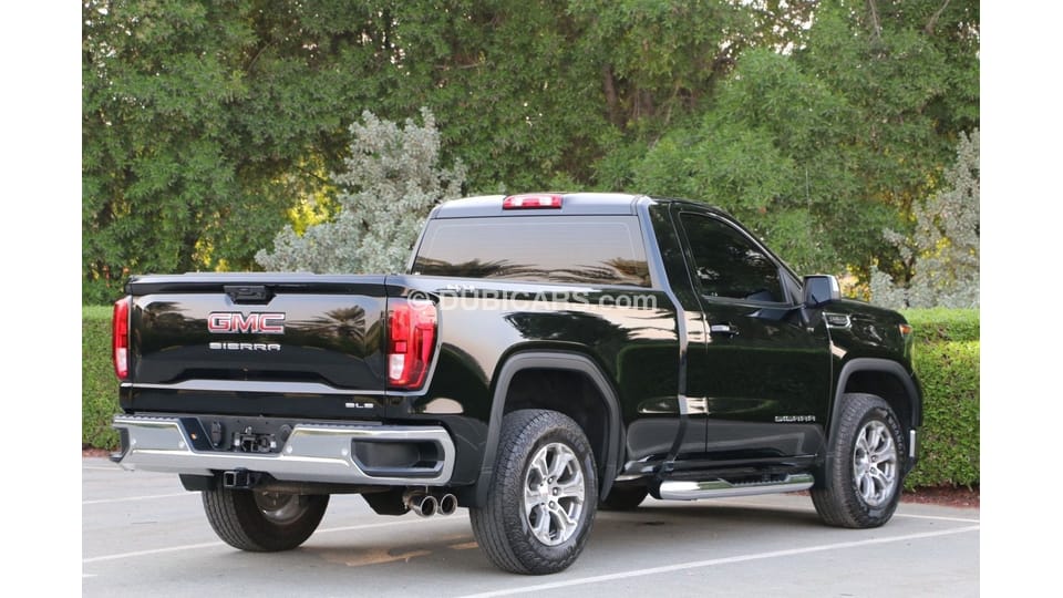 Used GMC SIERRA SLE 2023 UNDER WARRANTY 2023 for sale in Dubai - 669537