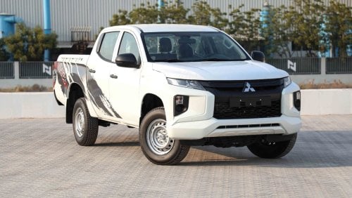 ميتسوبيشي L200 2023 ميتسوبيشي L200 DC 4x4 2.4 - أبيض صلب من الداخل رمادي | تصدير فقط