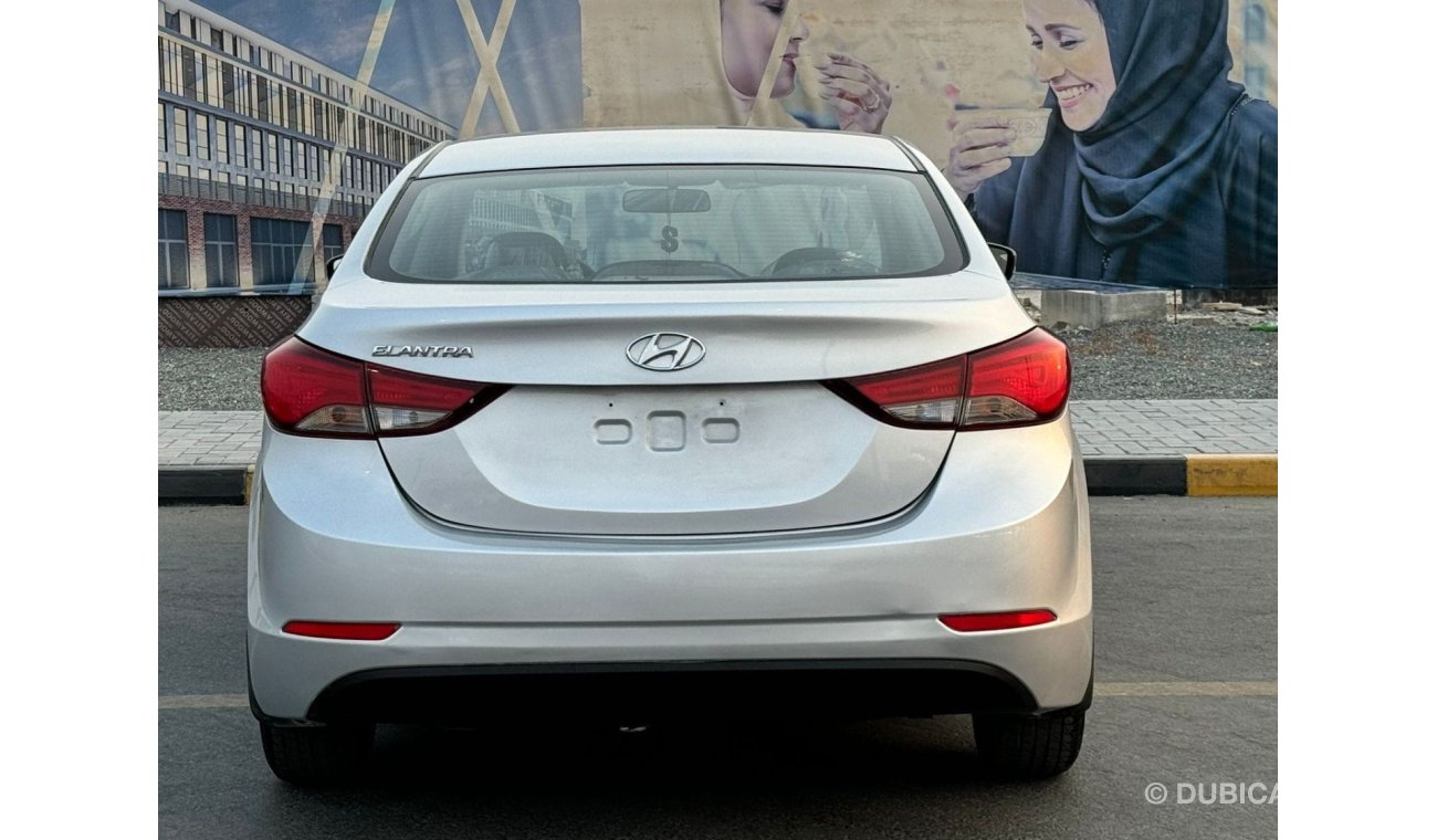 Hyundai Elantra GL In excellent condition inside and out