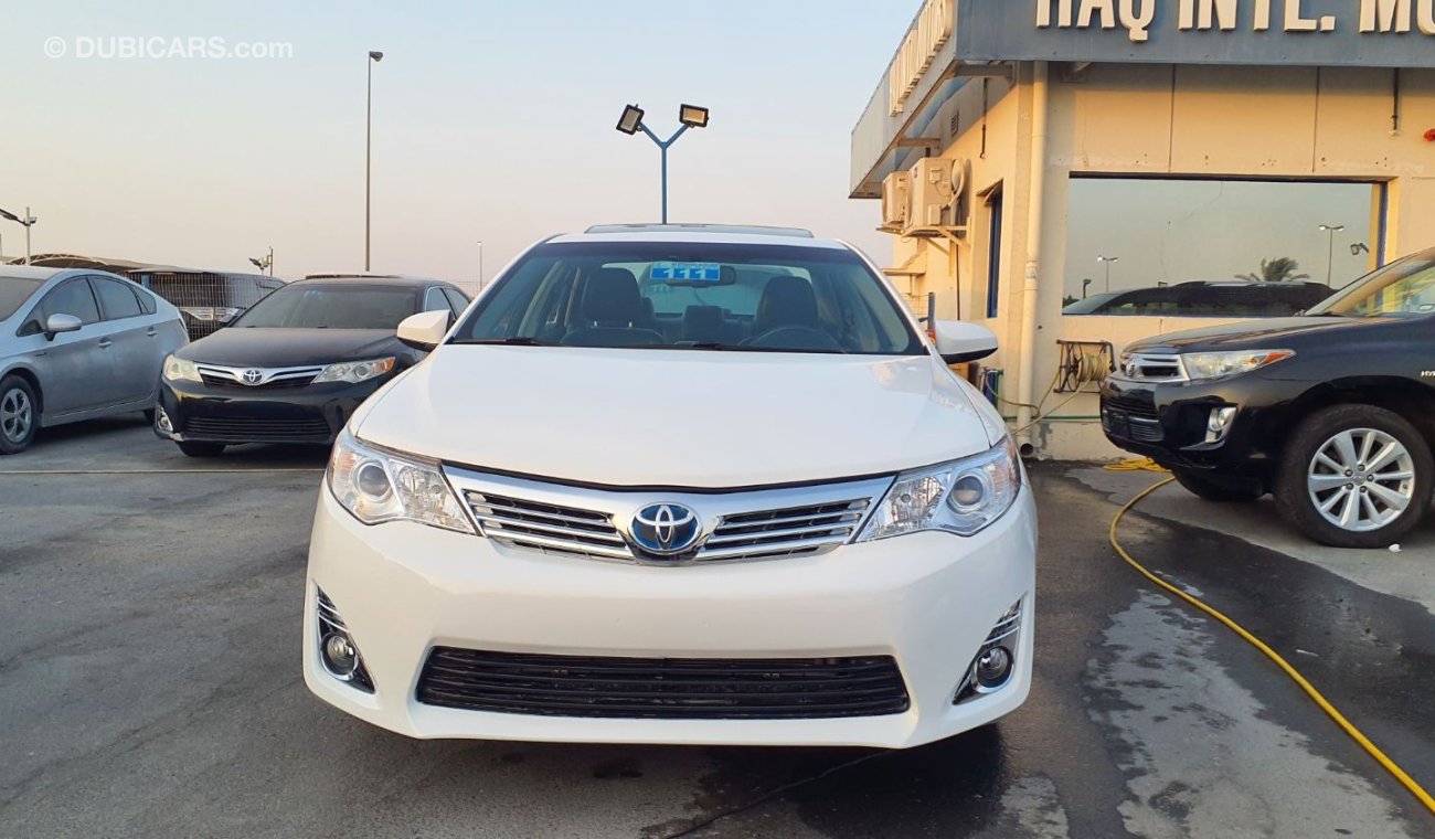 تويوتا كامري Toyota Camry XLE Hyrbrid