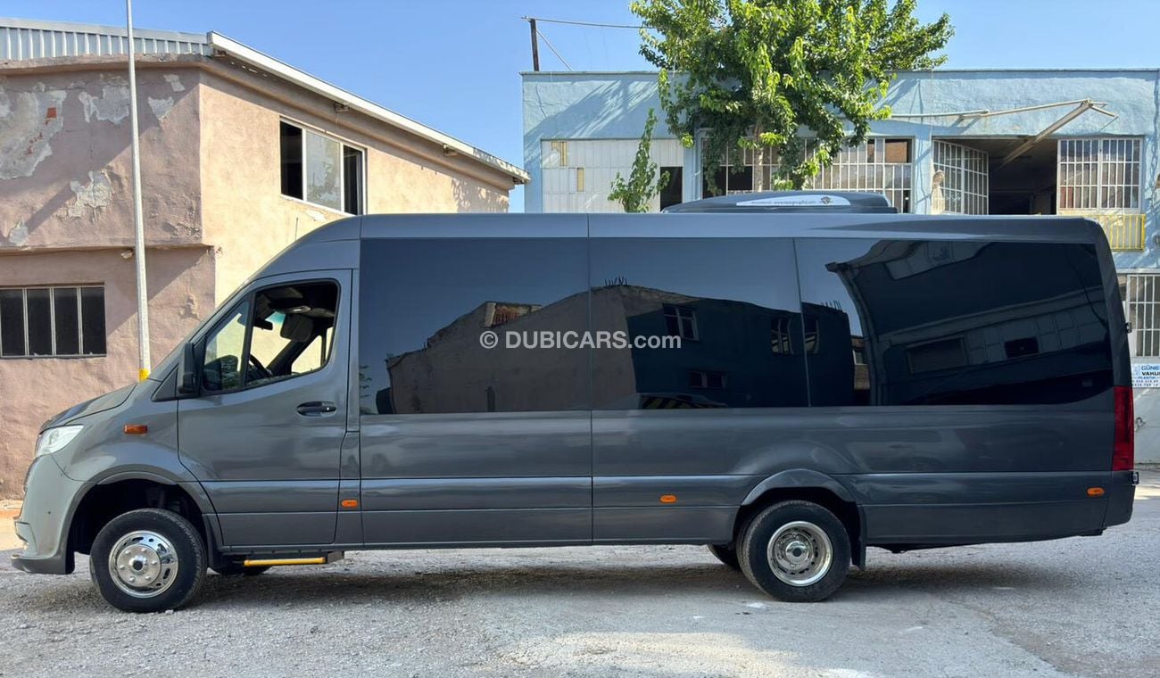 Mercedes-Benz Sprinter Mercedes benz Sprinter Bus 14+2+1= 17 seater vip luxury interior design brand new just 150 km only