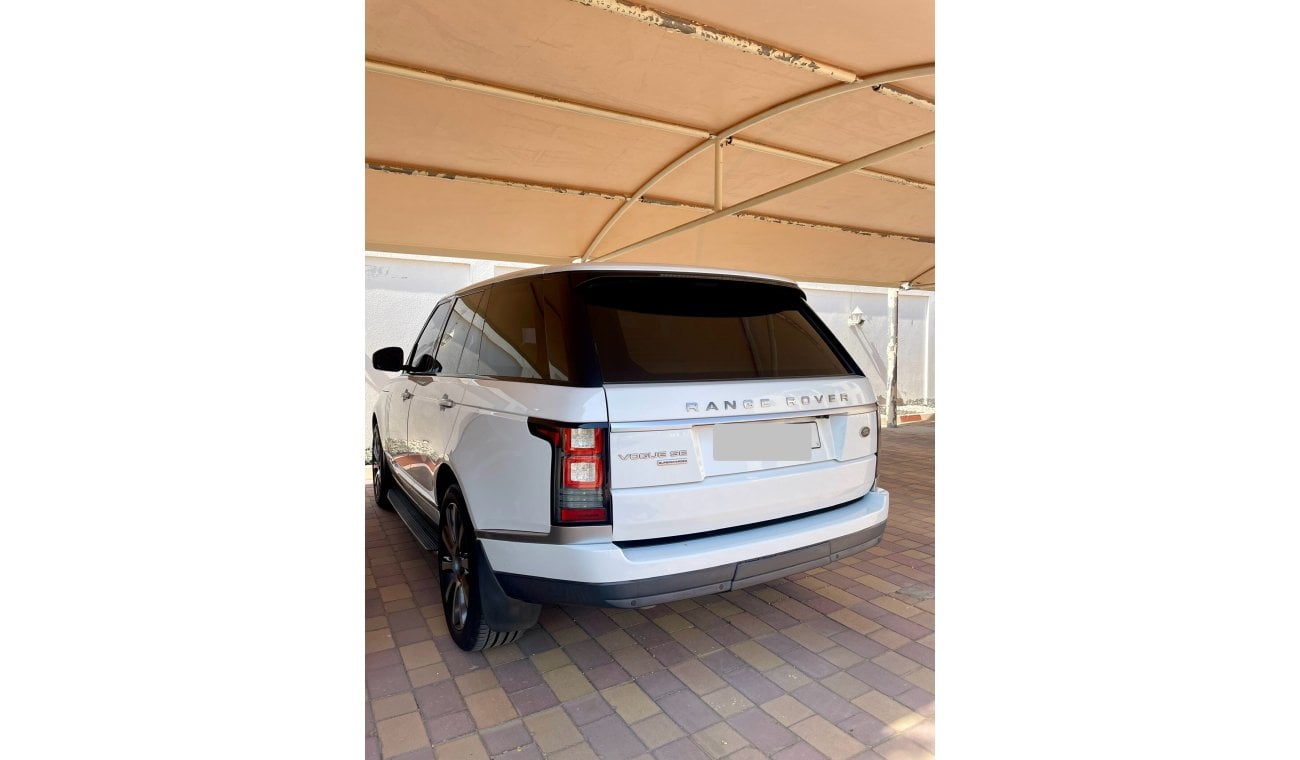 لاند روفر رانج روفر إتش أس إي Range Rover Vogue HSE (8 cylinder)