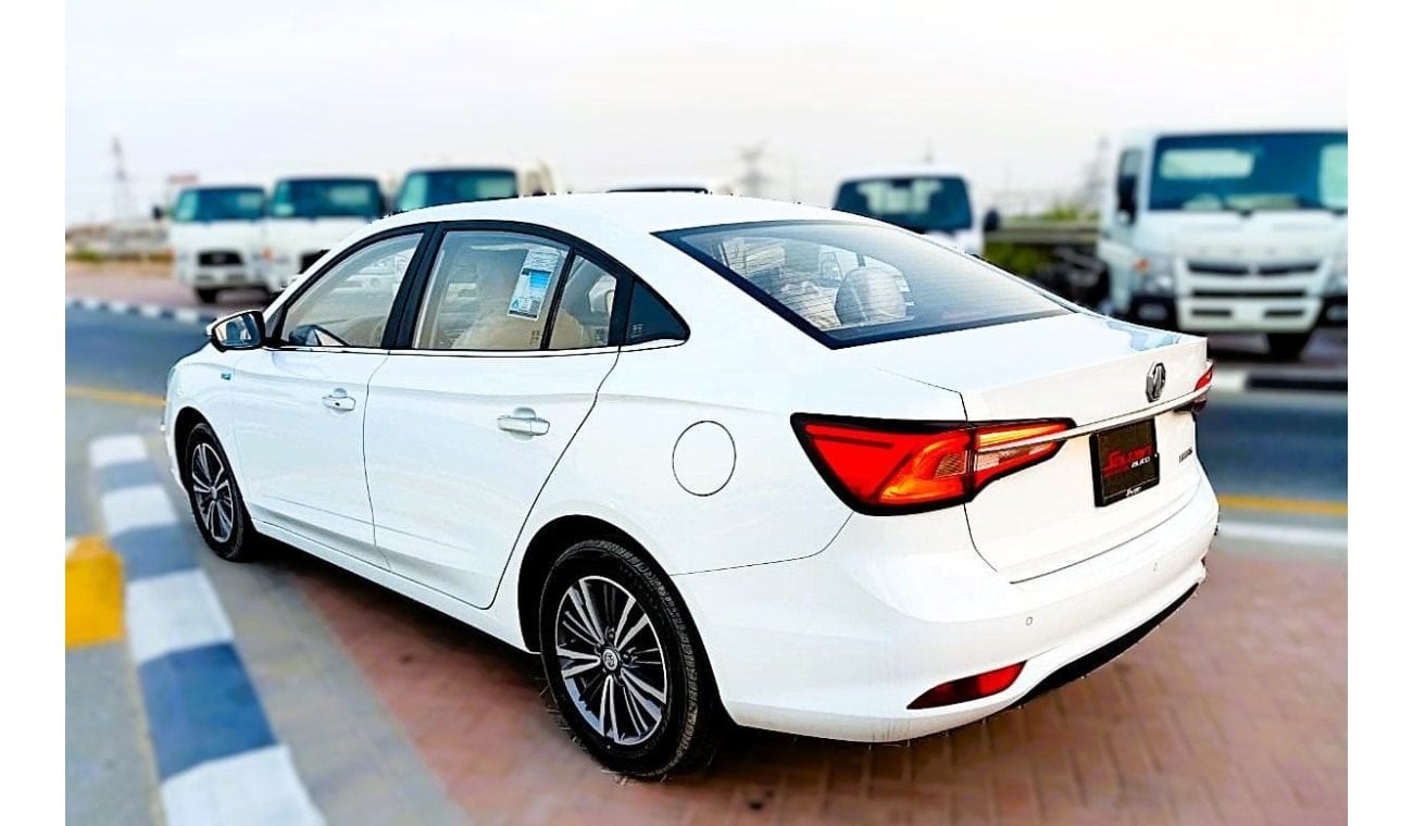 أم جي MG5 MG 5 LUXURY 1.5L A/T 2023 MODEL WHITE COLOR