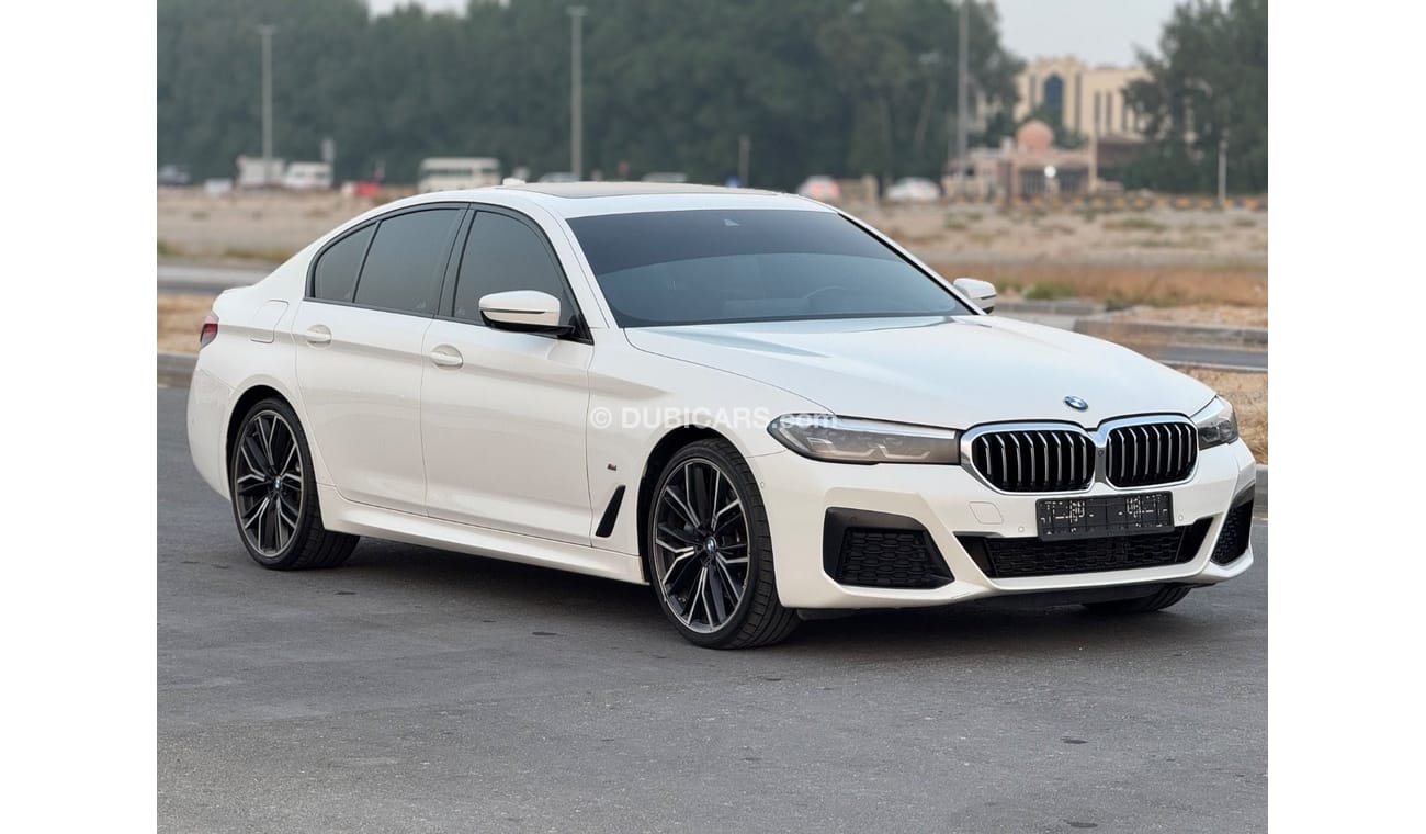 بي أم دبليو 530i Luxury M Sport Package 2.0L