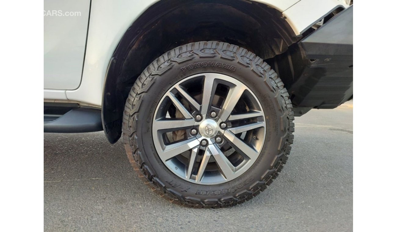 تويوتا هيلوكس TOYOTA HILUX PICK UP RIGHT HAND DRIVE(PM08782)