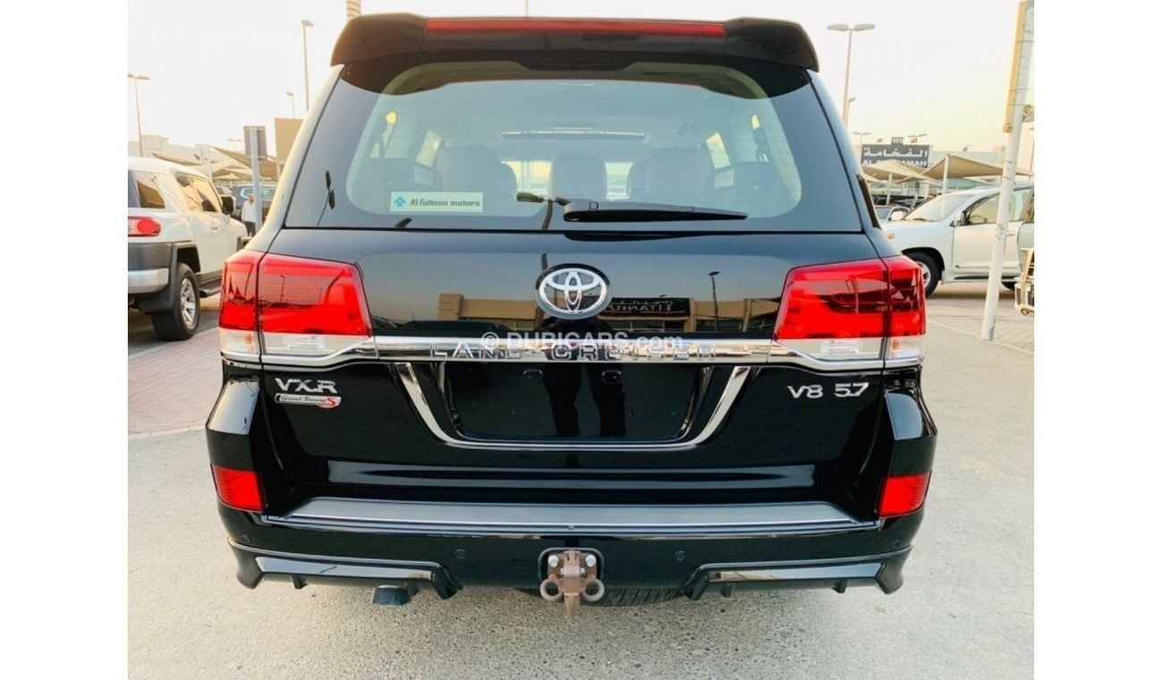 Toyota Land Cruiser VXR