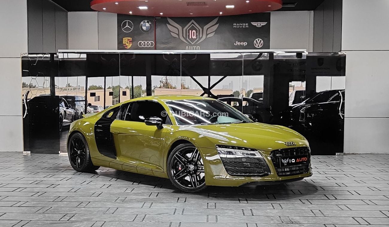 أودي R8 AED 7,500 P.M | 2015 AUDI R8 SPORTS QUATTRO | COUPE | 4.2L V8  430 HP | FSH | LOW KM | GCC