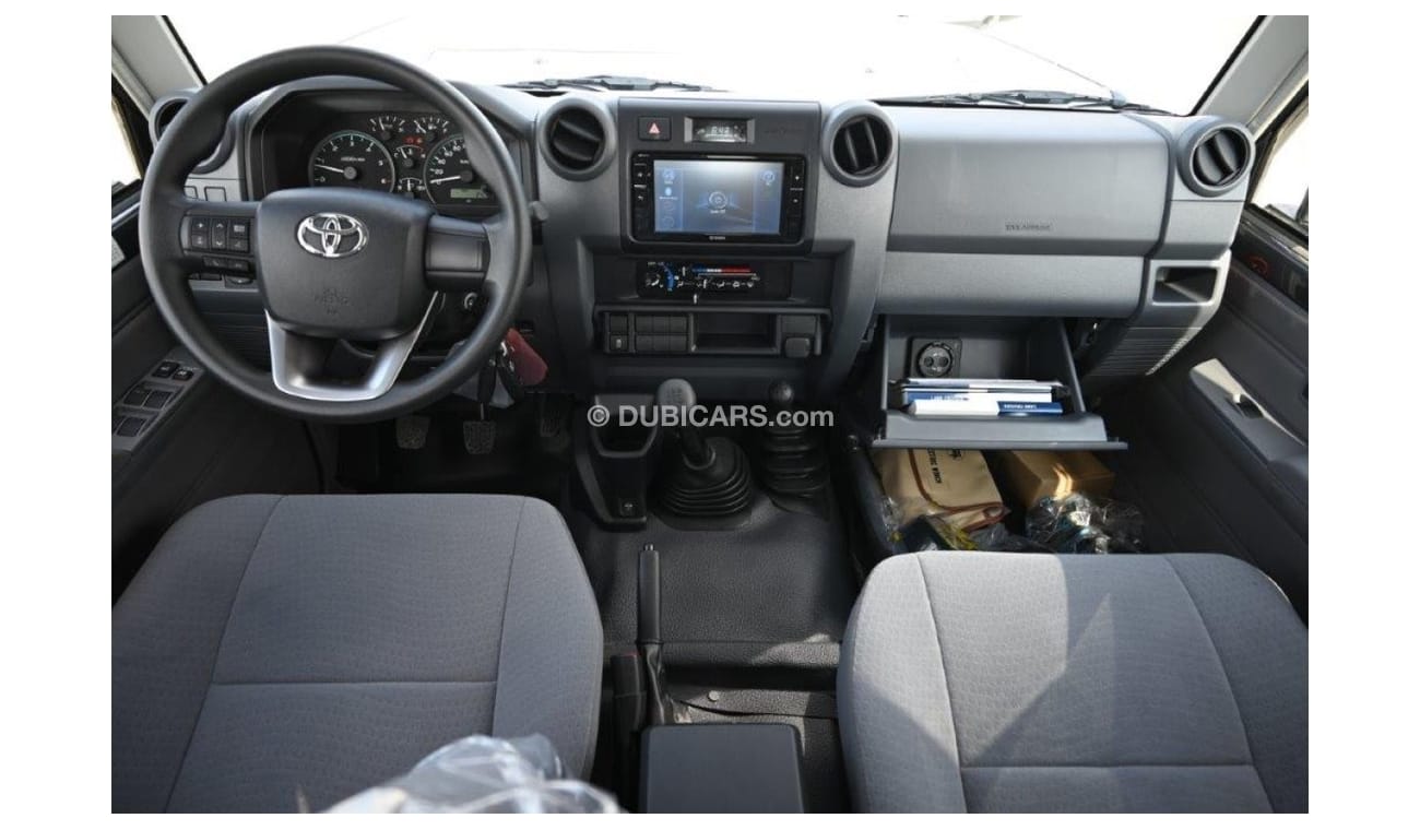 Toyota Land Cruiser Pick Up Double Cab V8 4.5L Manual Transmission