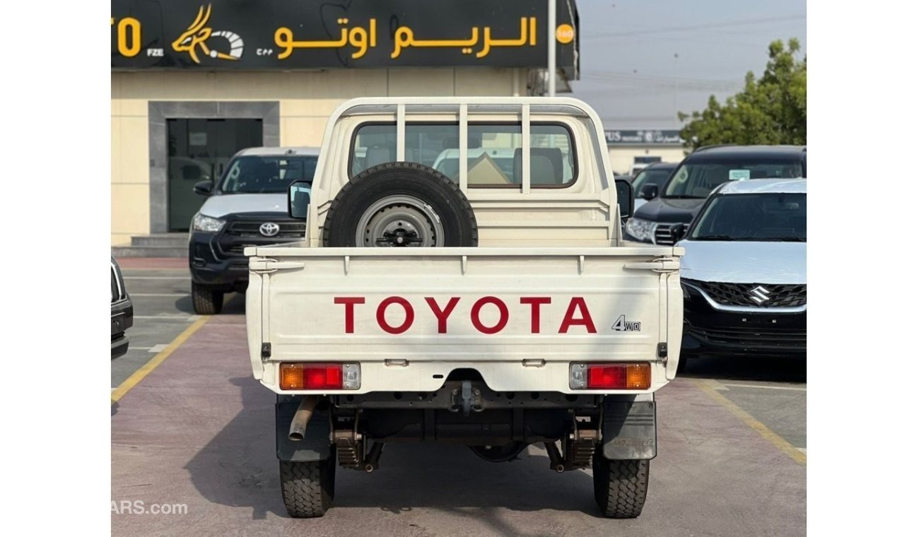 تويوتا لاند كروزر بيك آب Toyota Land Cruiser Pick-up SC 4.2L Diesel MT MY2024