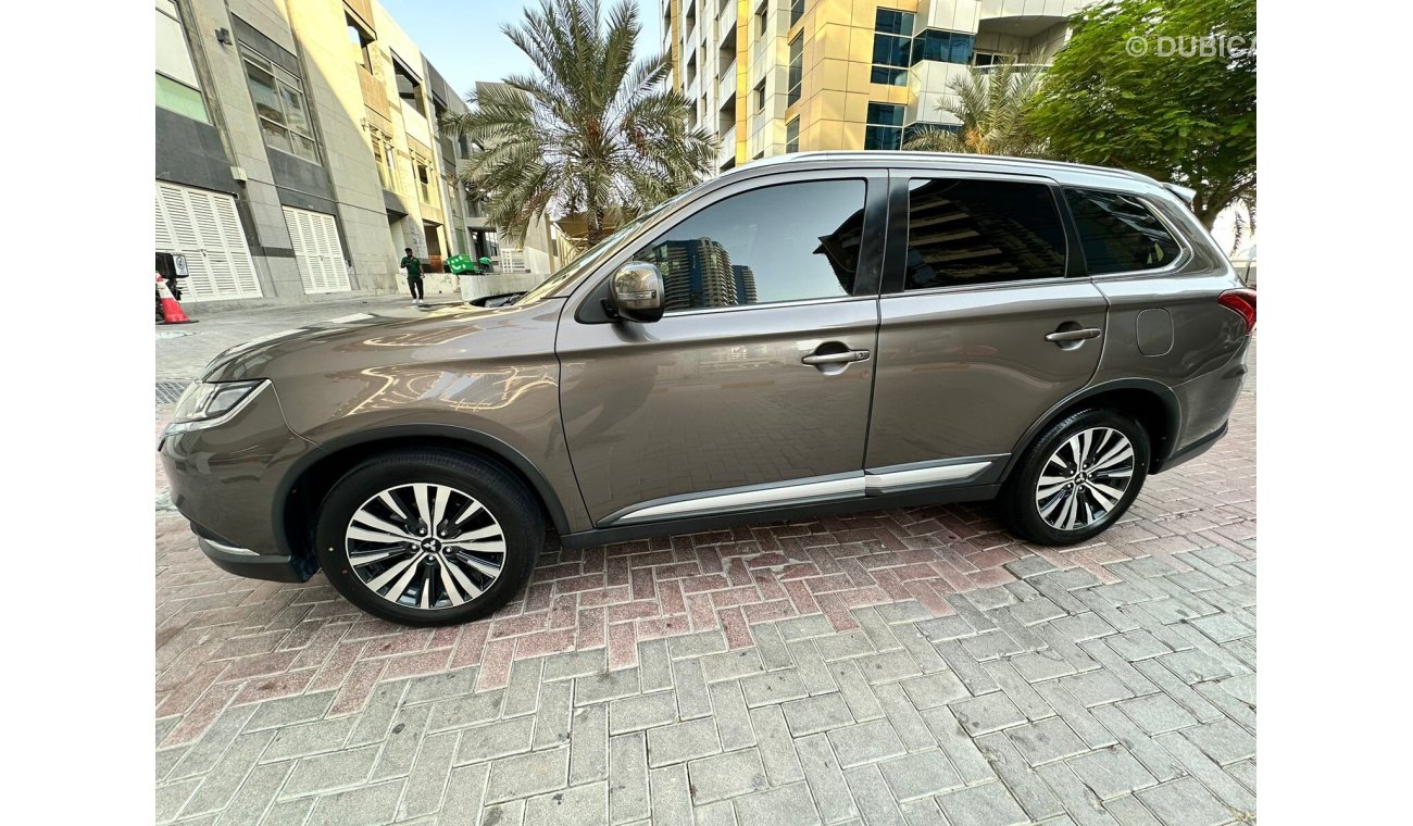 ميتسوبيشي آوتلاندر GLX 2.4L