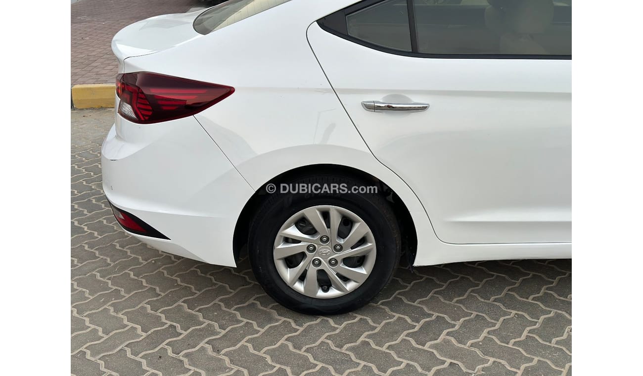 Hyundai Elantra GL GCC