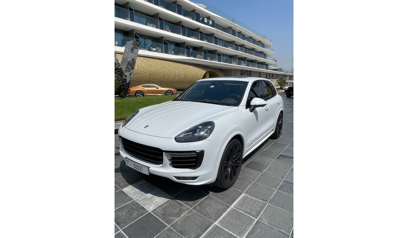 بورش كايان GTS 3.6L