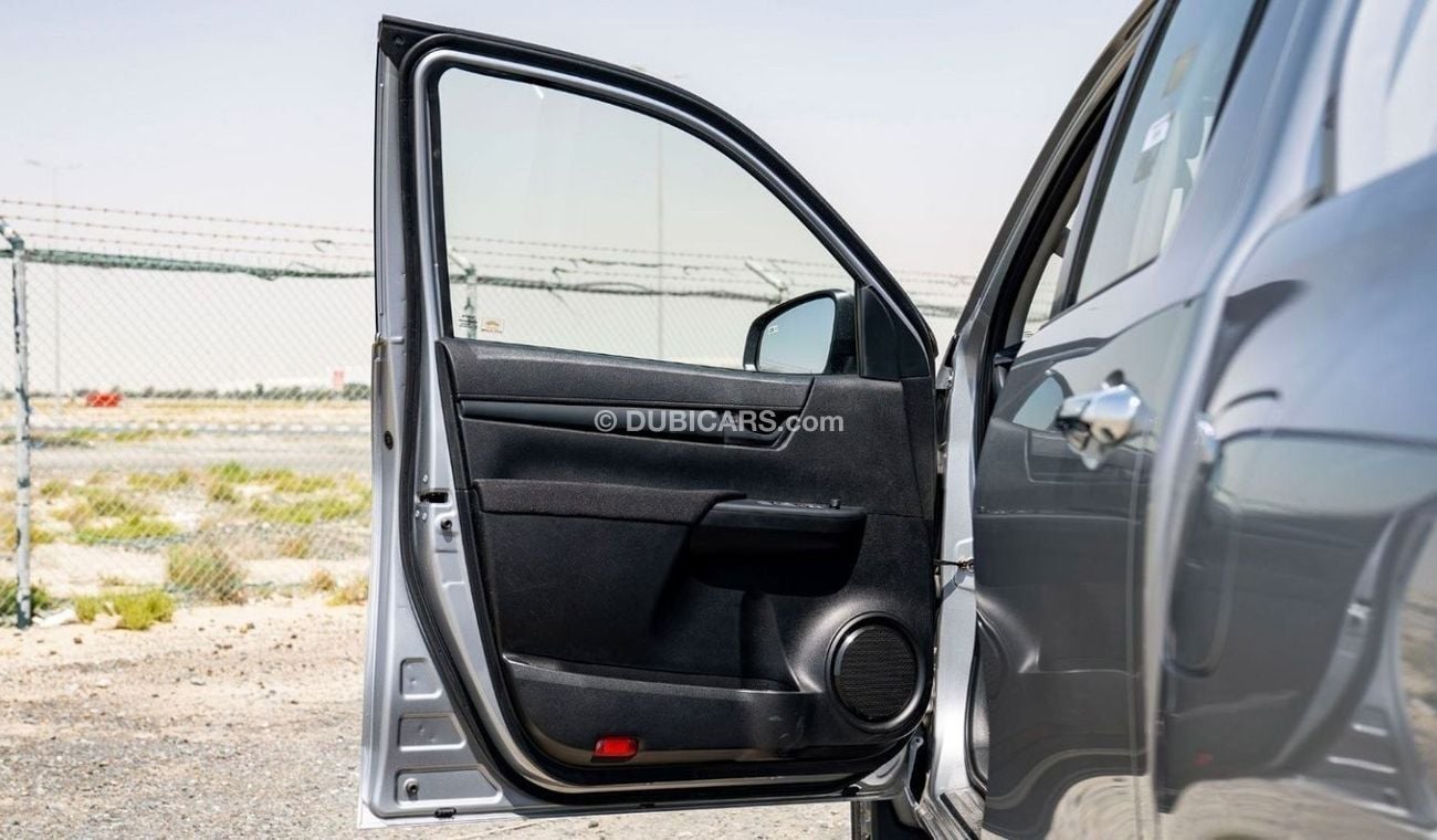 تويوتا هيلوكس Toyota Hilux 2.4L Diesel AT 4x4 Full Option 2024