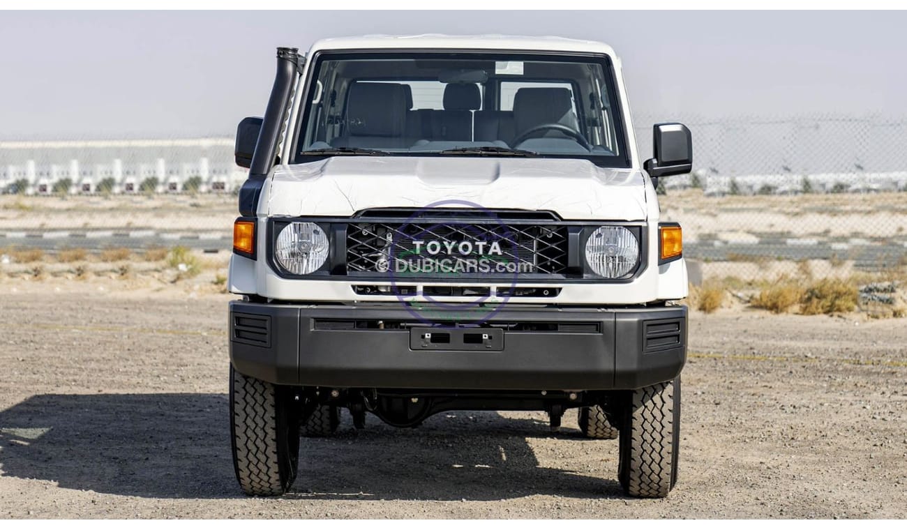 تويوتا لاند كروزر Toyota Land Cruiser LC 76 Hardtop model Year 2024