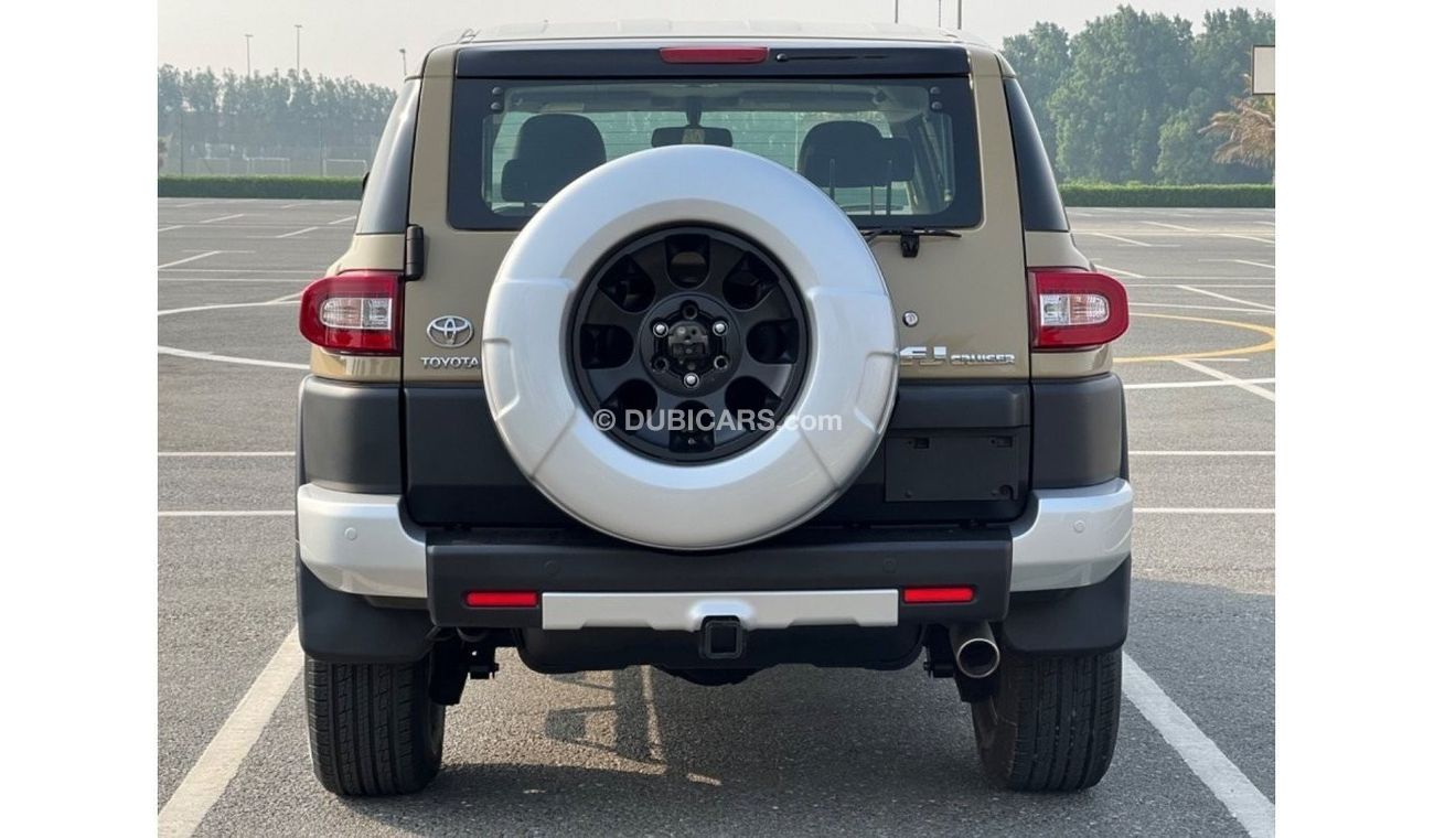 Toyota FJ Cruiser GXR Very clean, special color