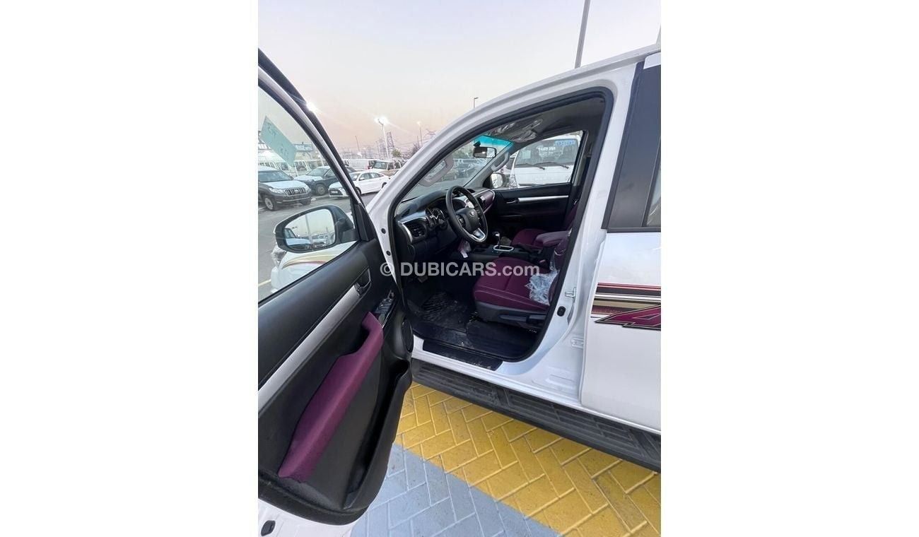 تويوتا هيلوكس 2.7L A/T GAS 4WD OMANI KEY START