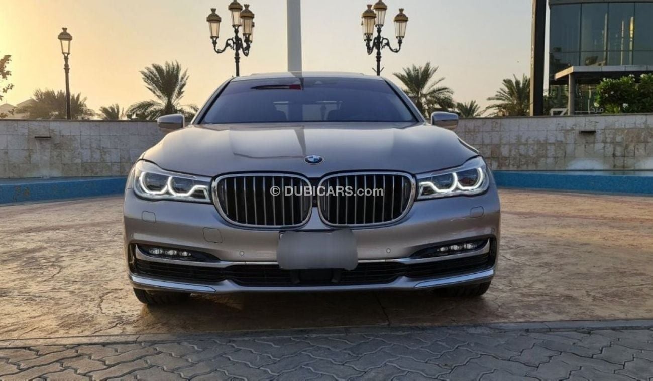 BMW 750Li Luxury BMW 750Li 2019 Individual Edition Japan imported - 44970 Km