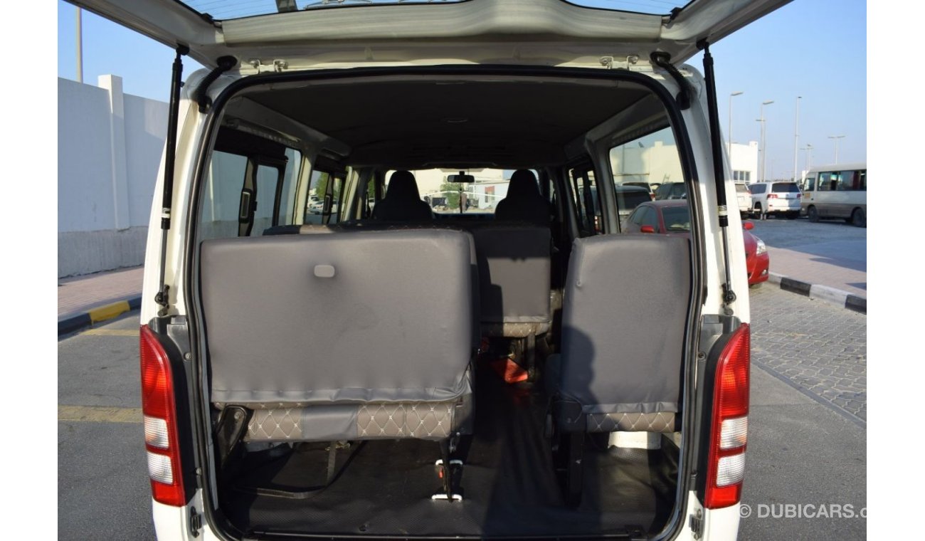 Toyota Hiace GL - Standard Roof Toyota Hiace Bus, Model:2014. Excellent condition