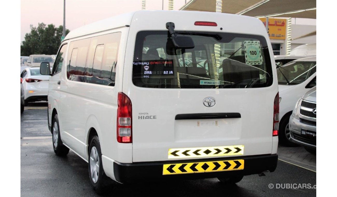 Toyota Hiace MID ROOF