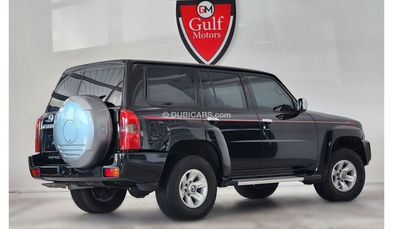 نيسان باترول سفاري PATEOL SAFARI 4.8L-6CYL - SUNROOF