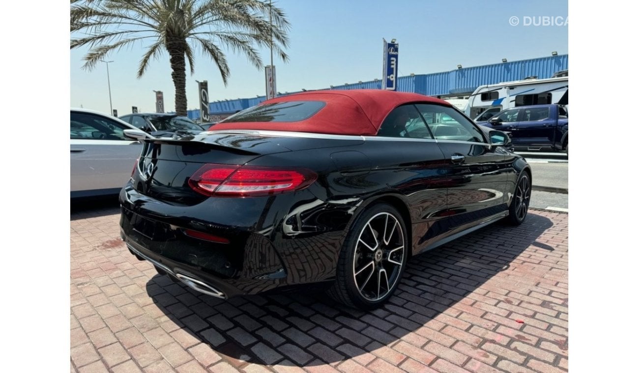 Mercedes-Benz C 200 Coupe Premium + Gcc spec.